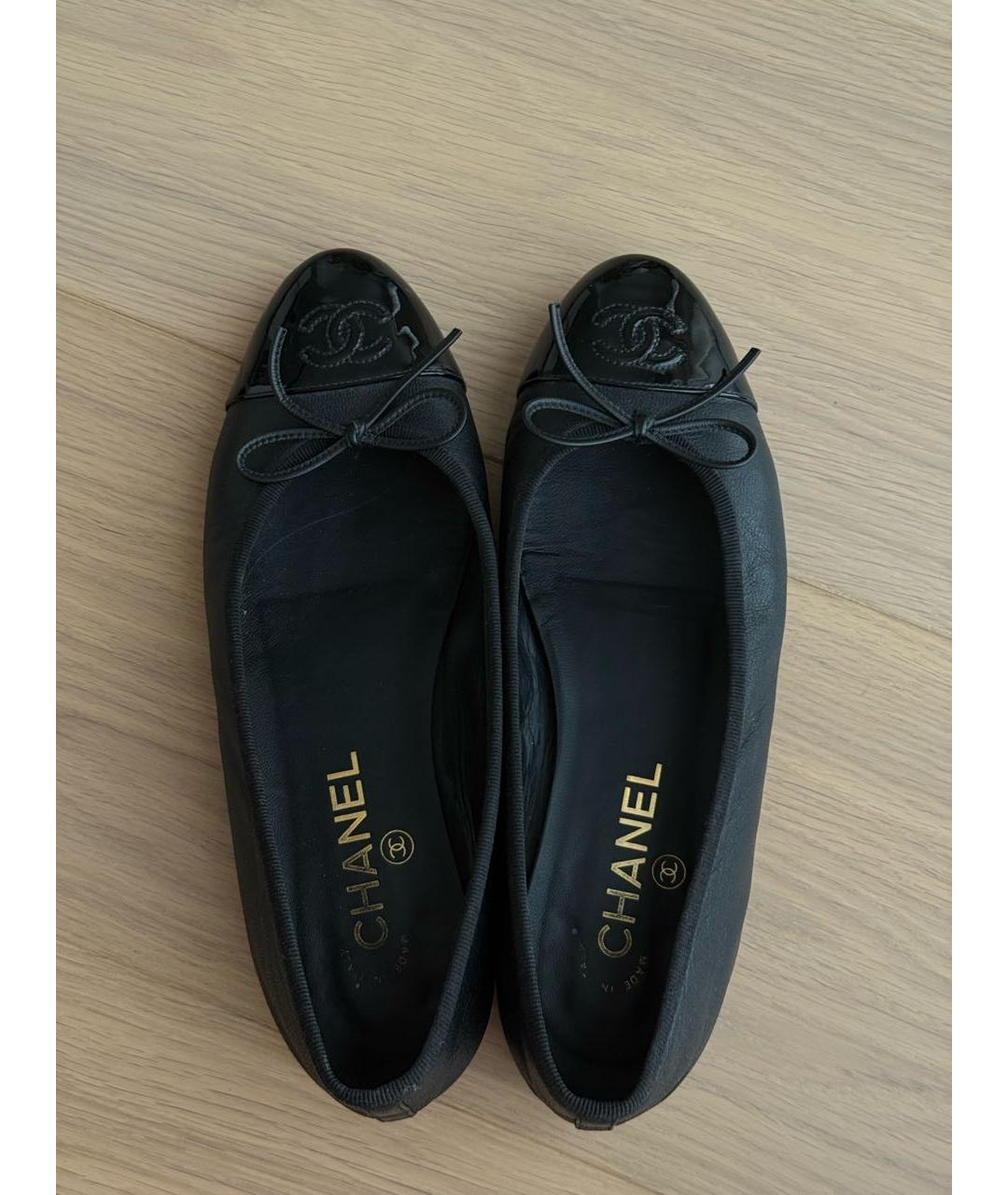 CHANEL Черные кожаные балетки, фото 3