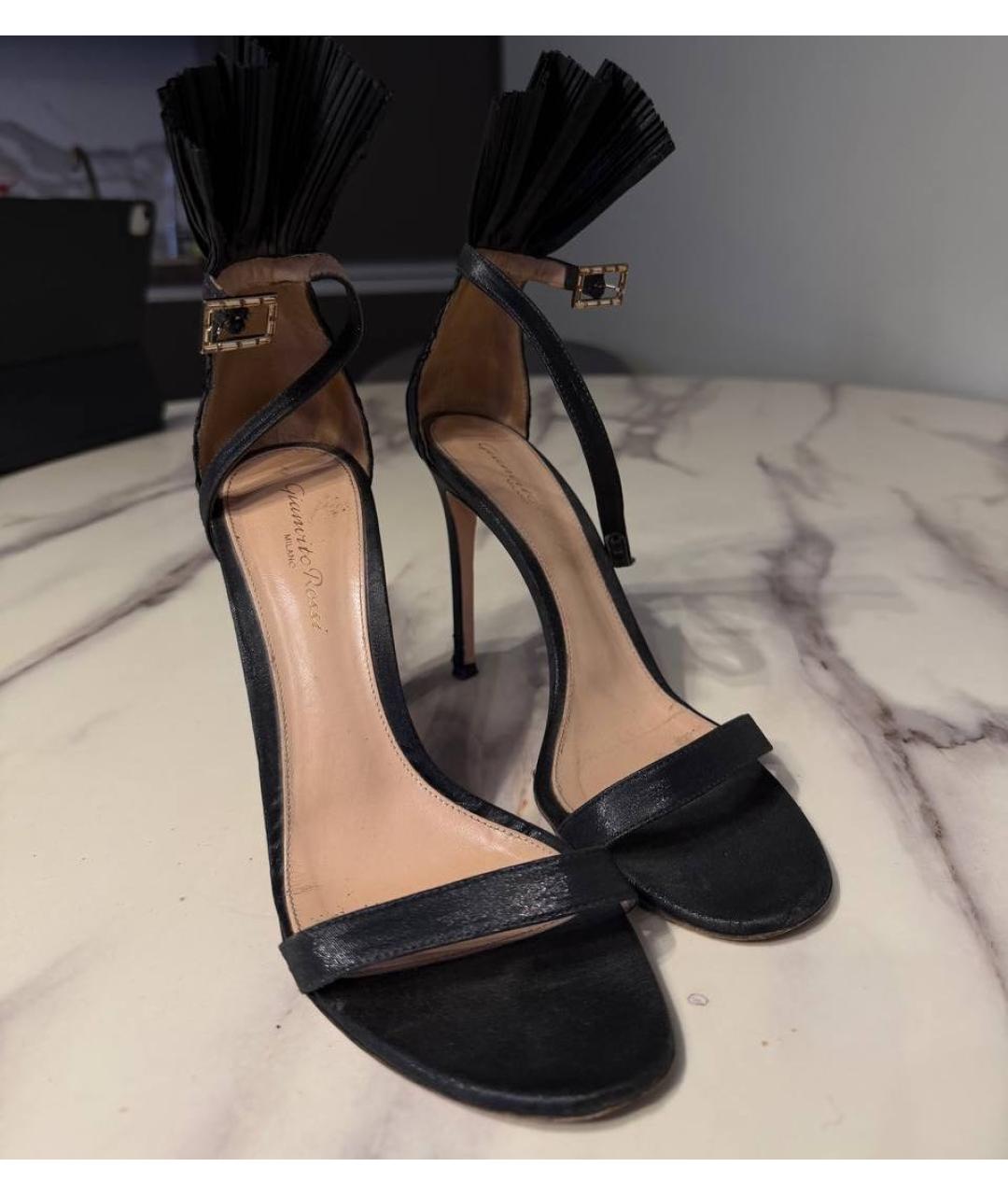 GIANVITO ROSSI Черные кожаные босоножки, фото 2