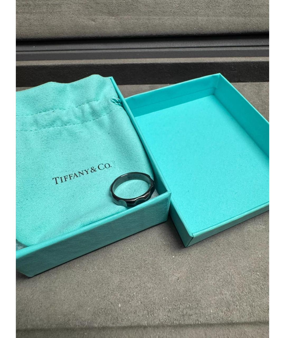 TIFFANY&CO Черное металлическое кольцо, фото 8