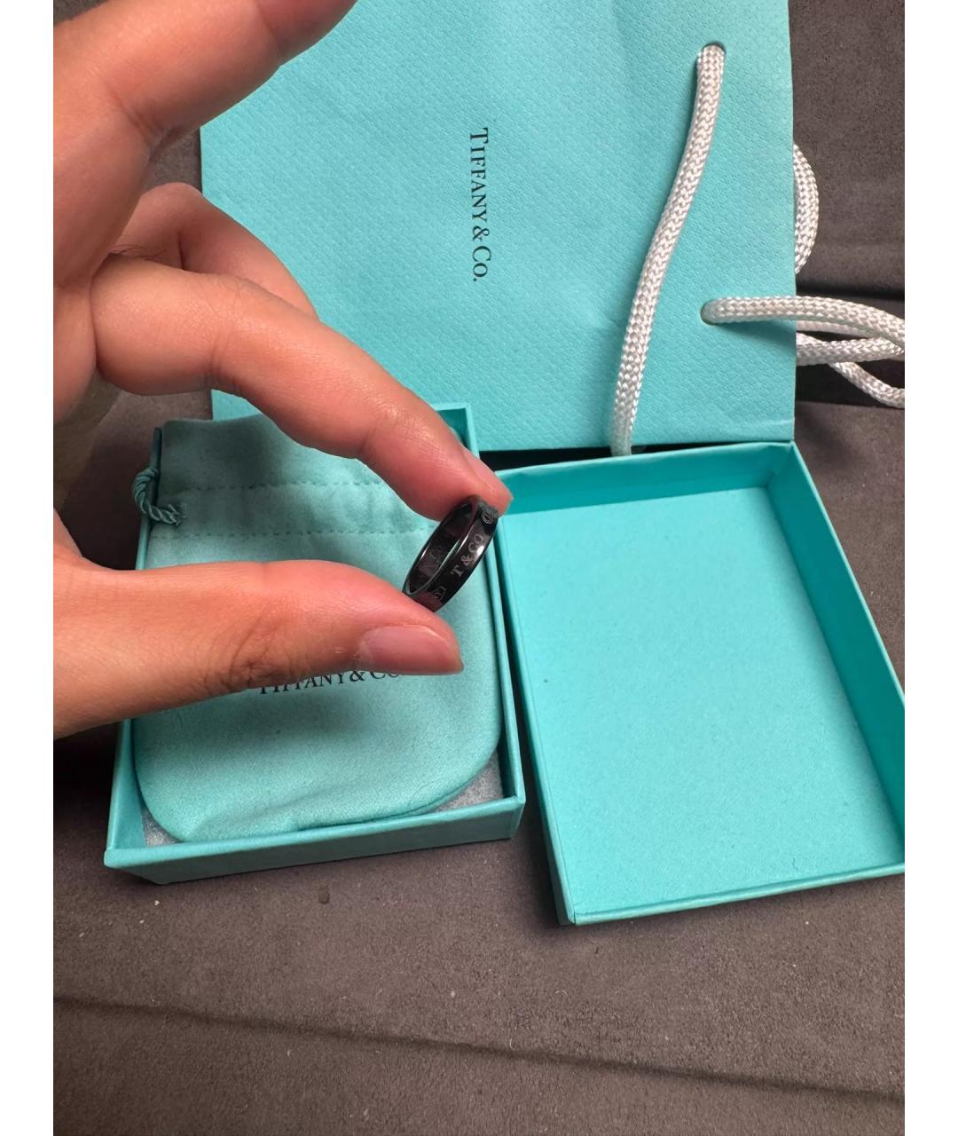TIFFANY&CO Черное металлическое кольцо, фото 2