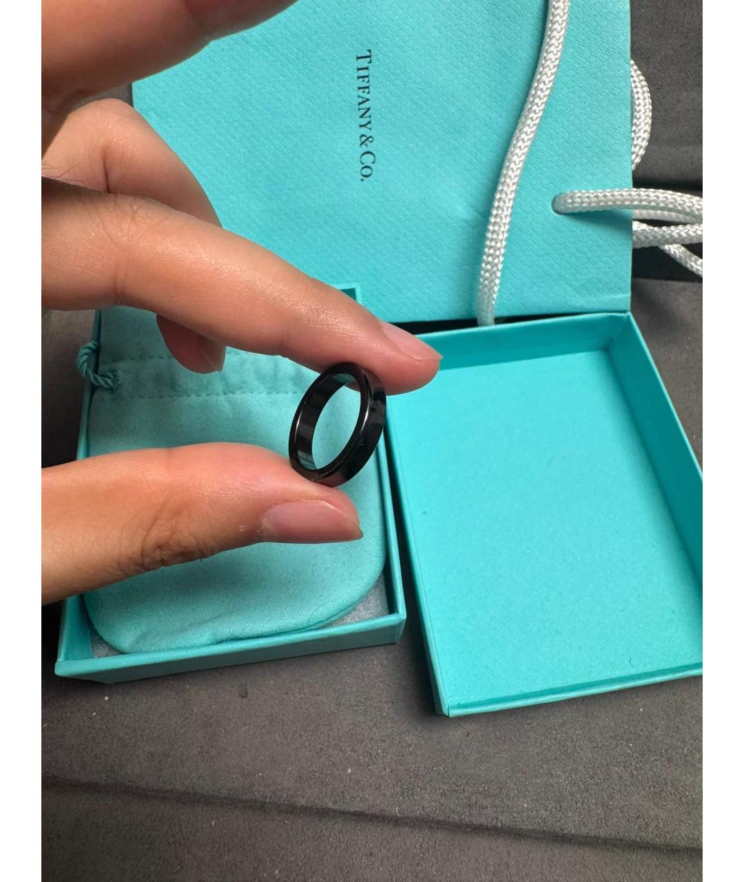 TIFFANY&CO Черное металлическое кольцо, фото 4