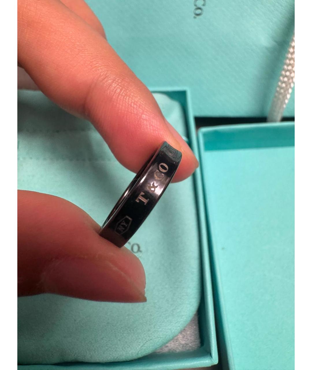 TIFFANY&CO Черное металлическое кольцо, фото 7