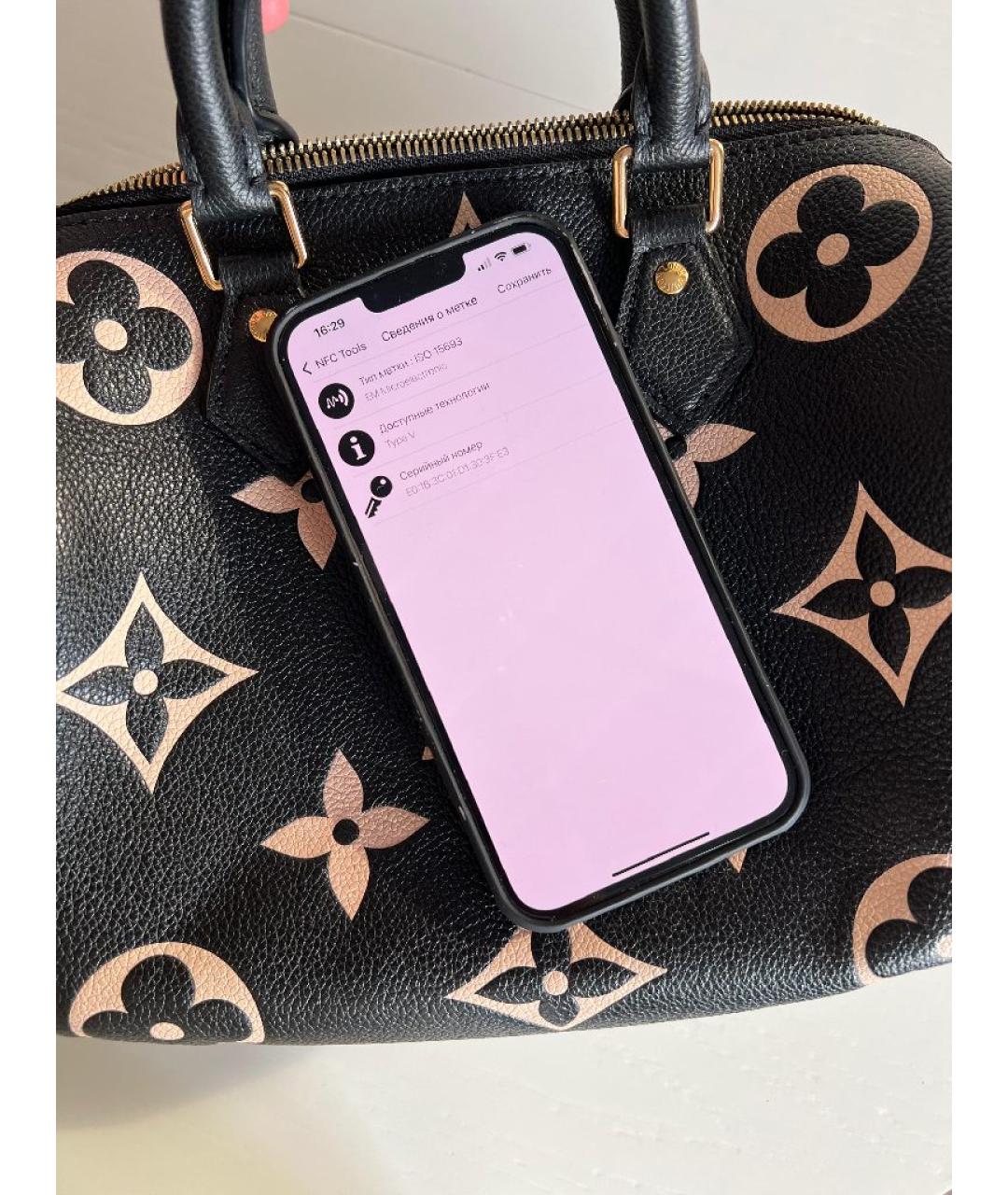 LOUIS VUITTON Черная кожаная сумка с короткими ручками, фото 5