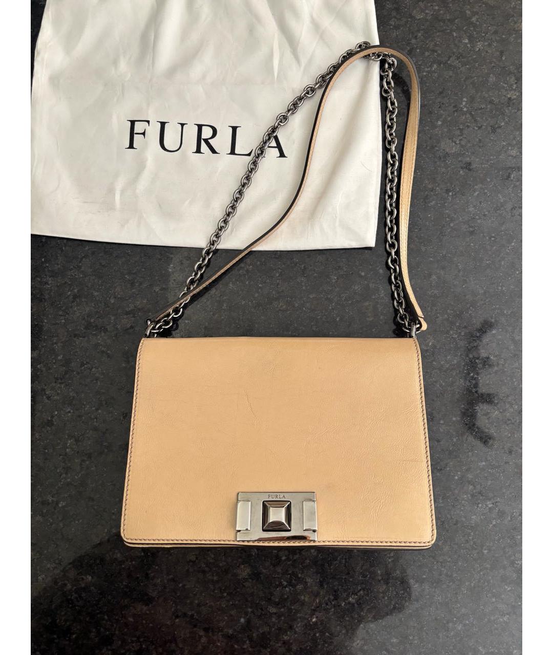 FURLA Бежевая сумка через плечо из лакированной кожи, фото 9
