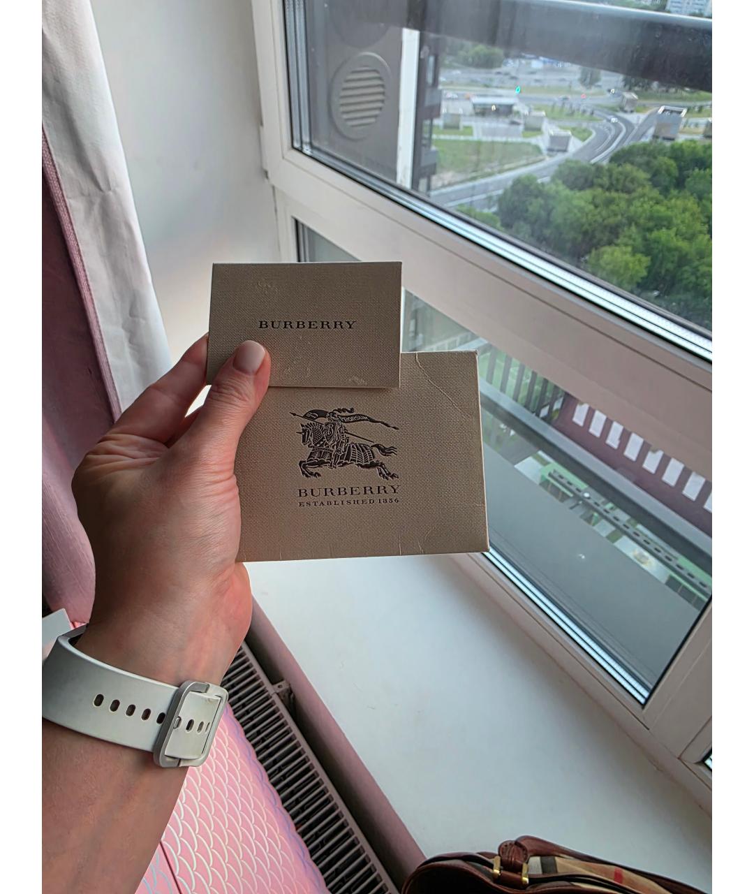 BURBERRY Бежевая кожаная сумка с короткими ручками, фото 6