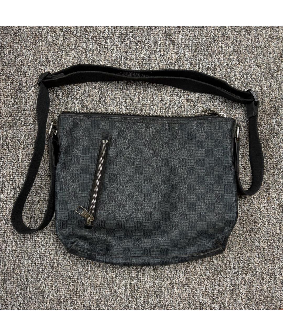 LOUIS VUITTON Черная кожаная сумка на плечо, фото 8