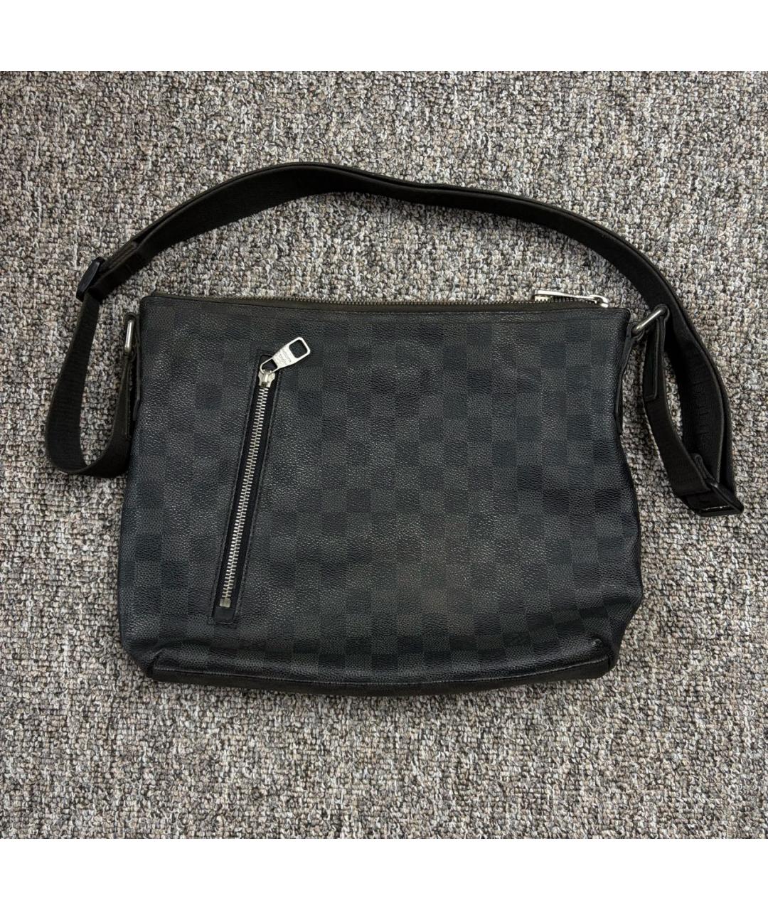 LOUIS VUITTON Черная кожаная сумка на плечо, фото 6