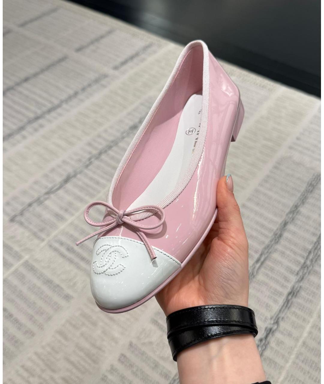 CHANEL Розовые балетки из лакированной кожи, фото 5