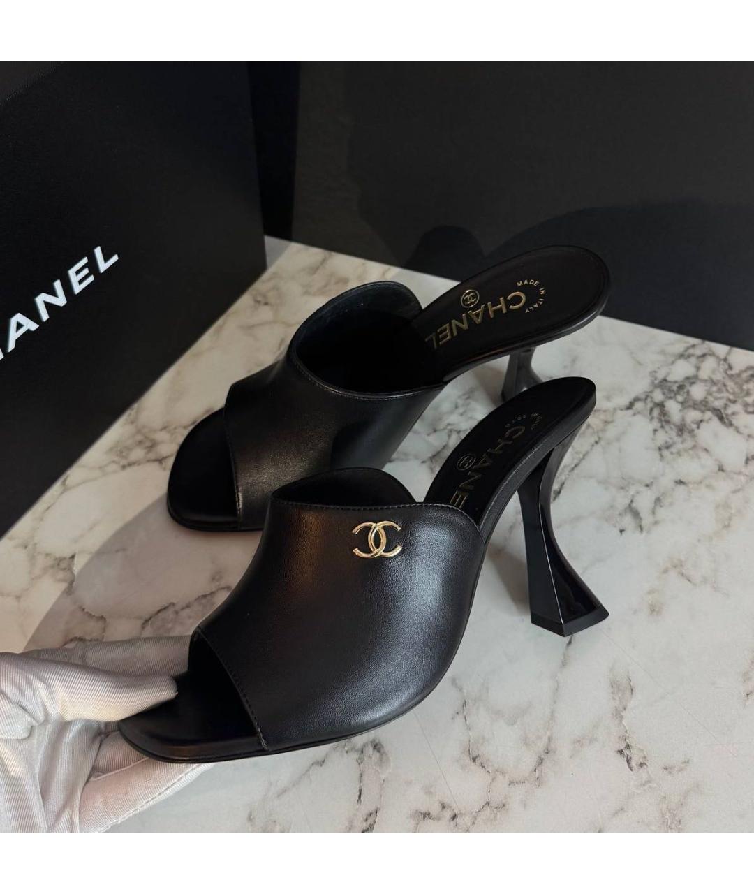 CHANEL Черные кожаные мюли, фото 5