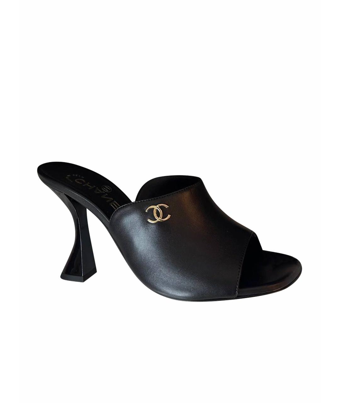 CHANEL Черные кожаные мюли, фото 1