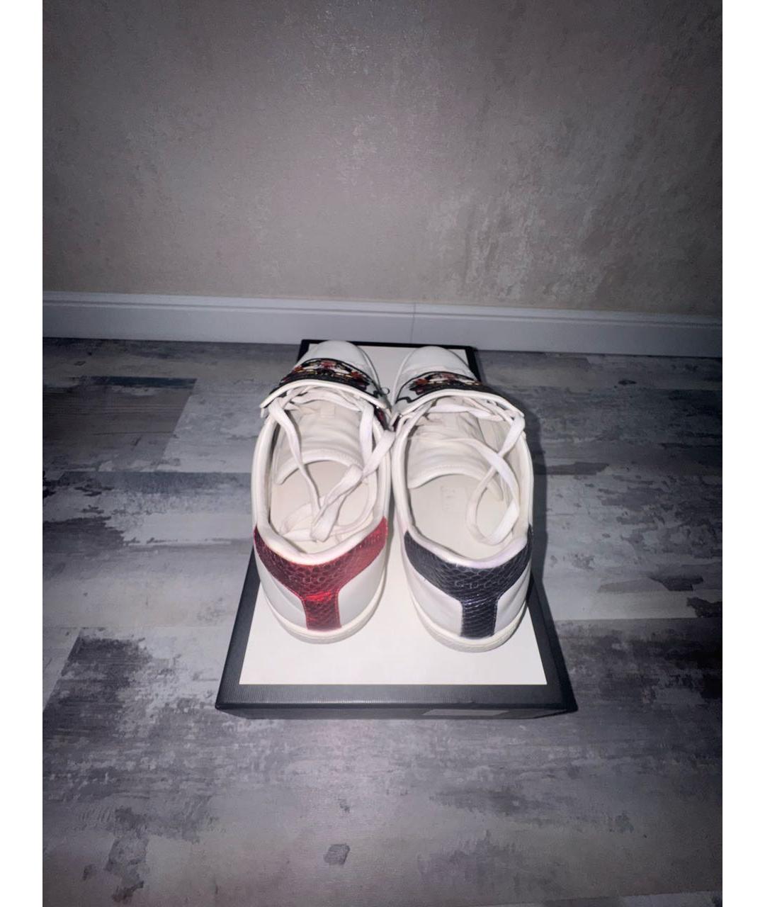 GUCCI Белые кожаные низкие кроссовки / кеды, фото 3