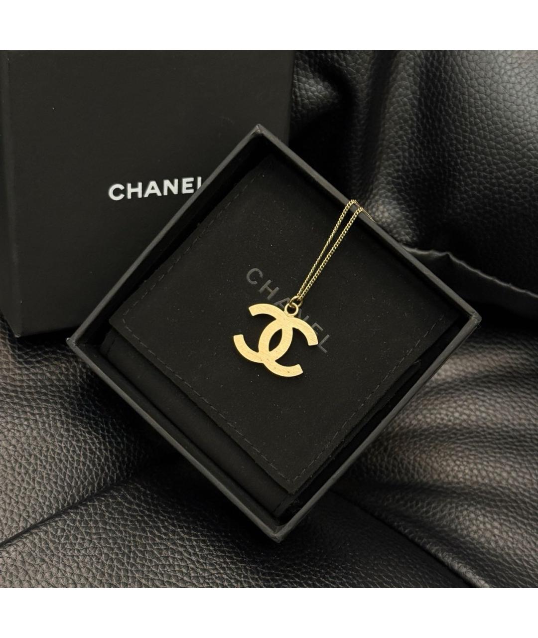 CHANEL Золотая металлическая подвеска, фото 2