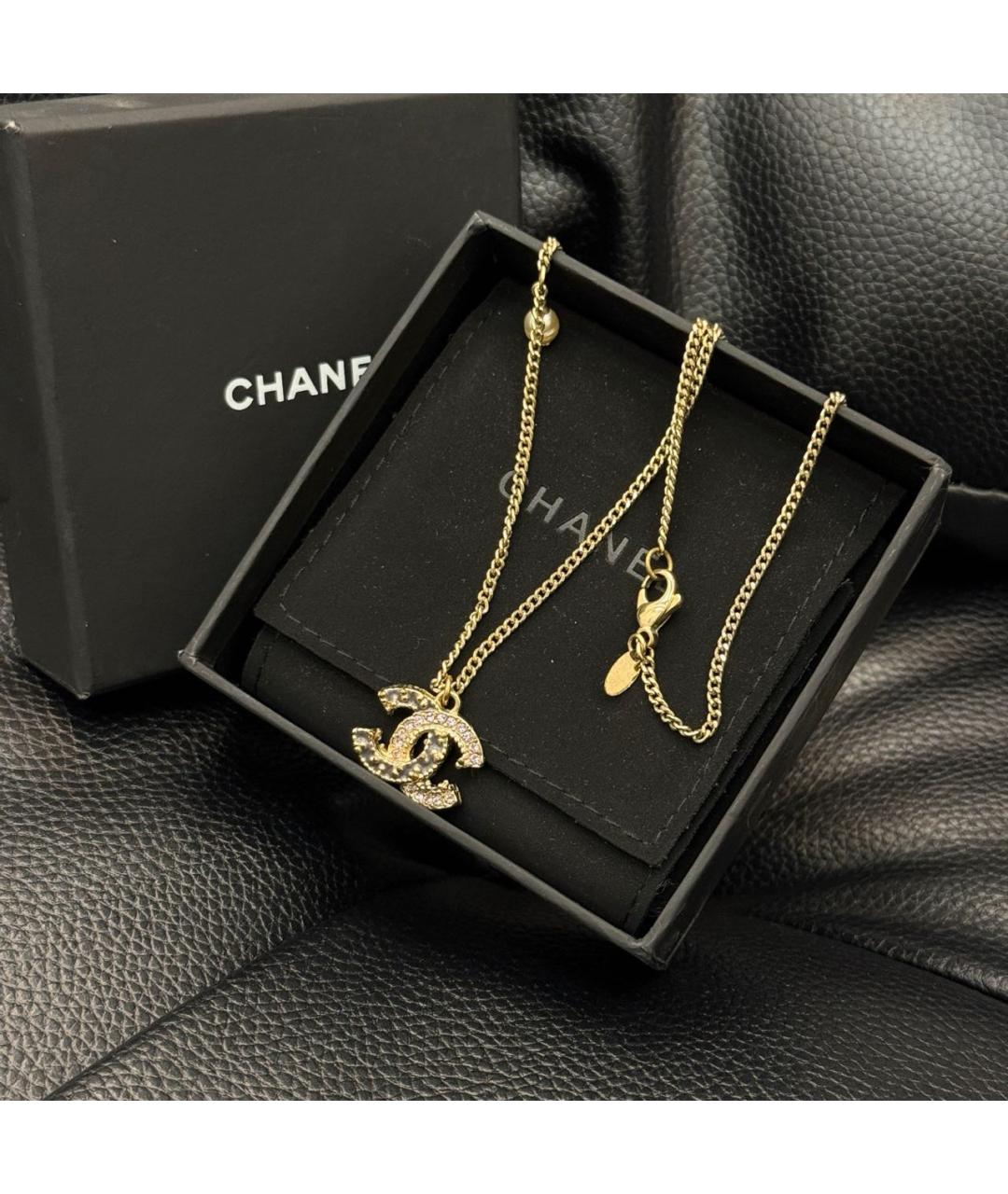 CHANEL Золотая металлическая подвеска, фото 2