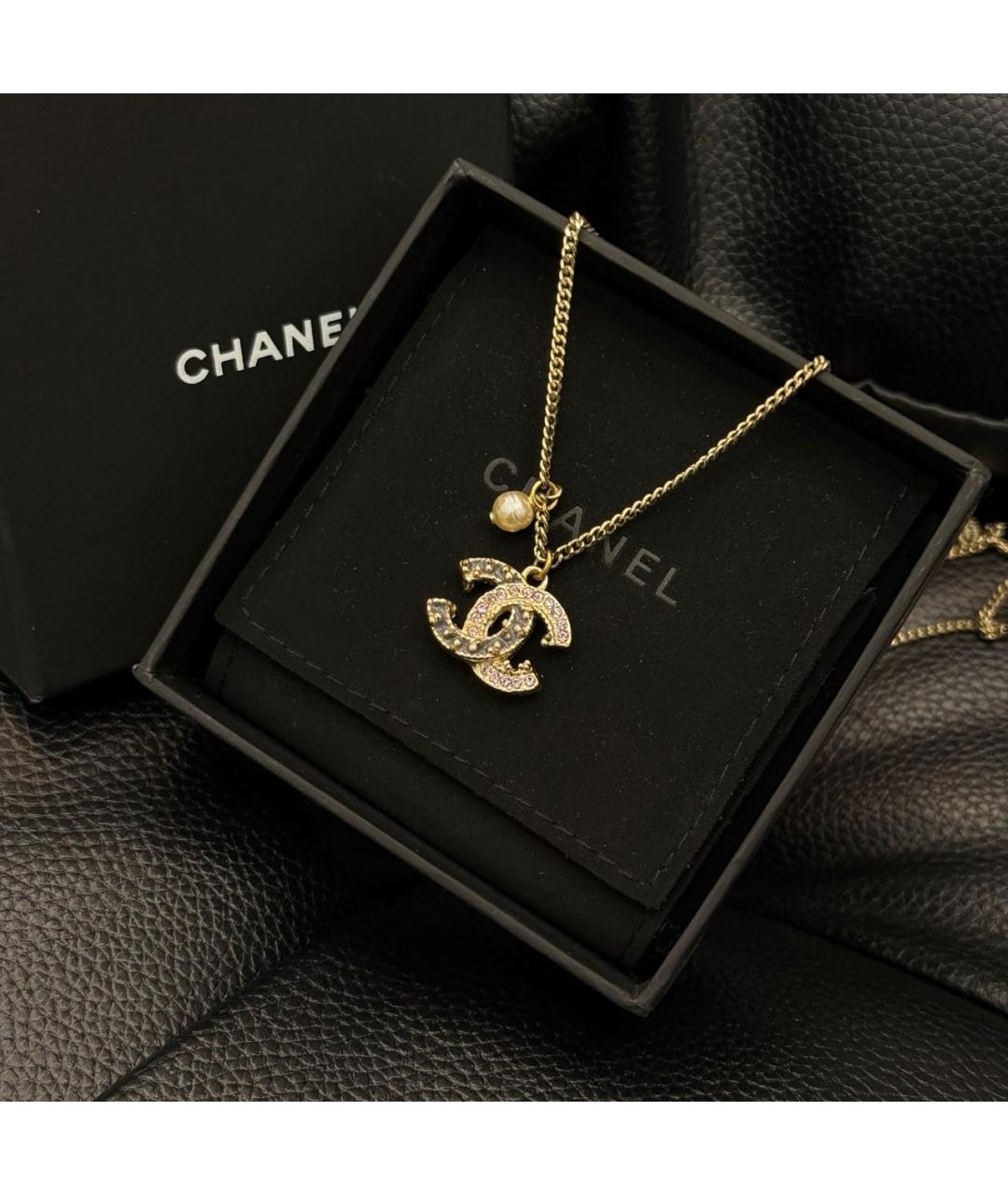CHANEL Золотая металлическая подвеска, фото 3