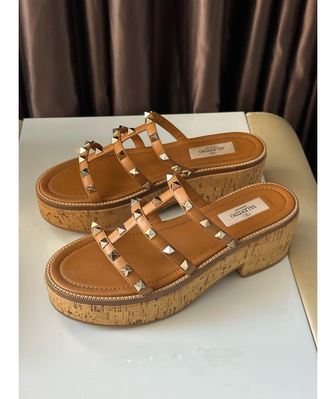 VALENTINO Коричневые кожаные сабо, фото 3
