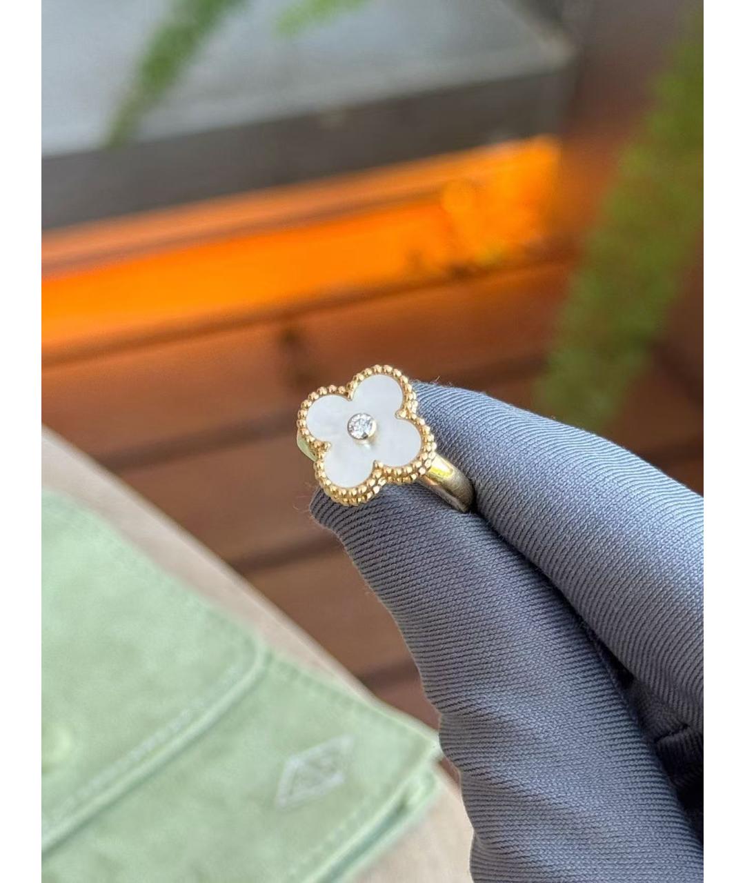 VAN CLEEF & ARPELS Золотое кольцо, фото 2