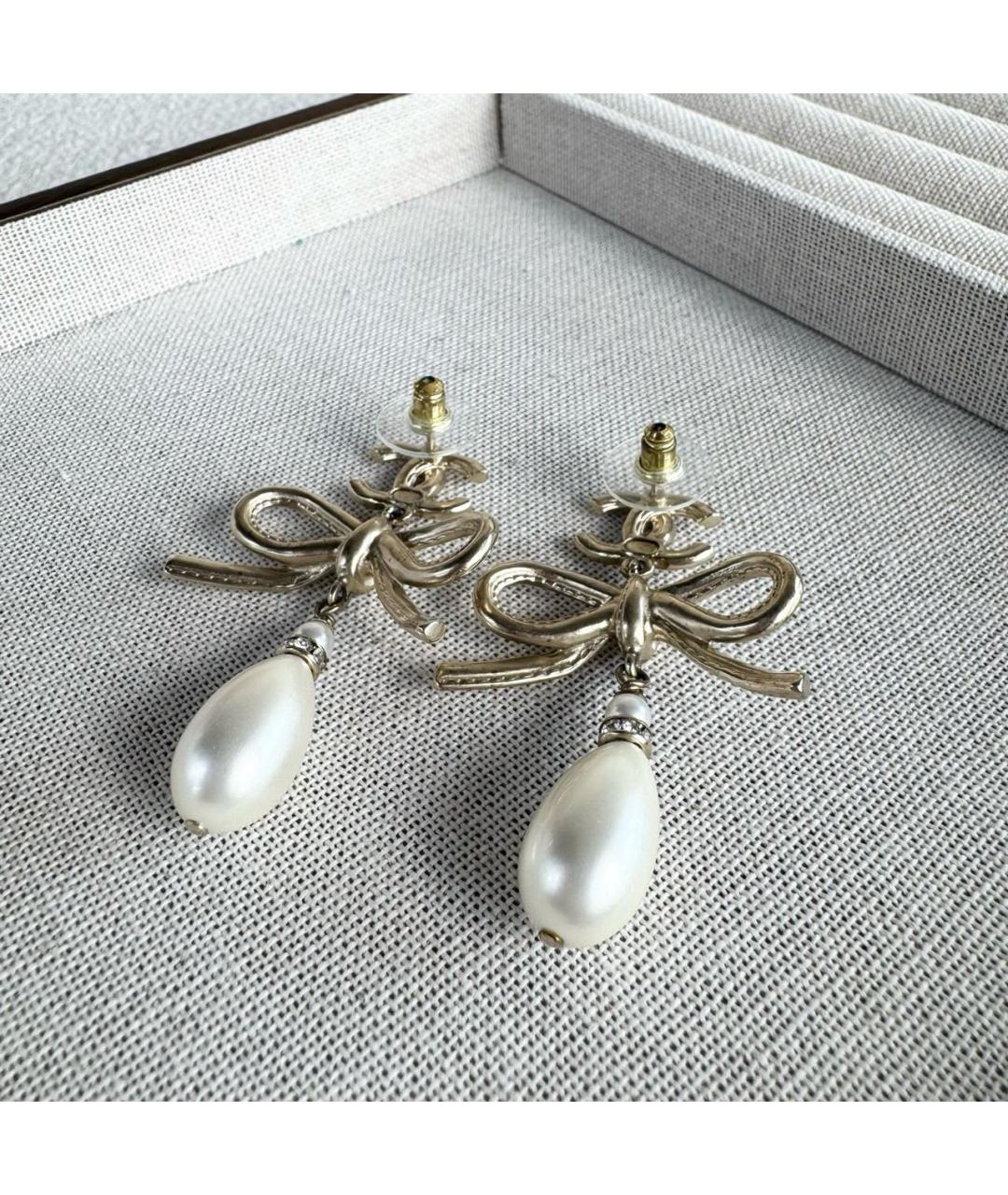 CHANEL Бежевые серьги, фото 2
