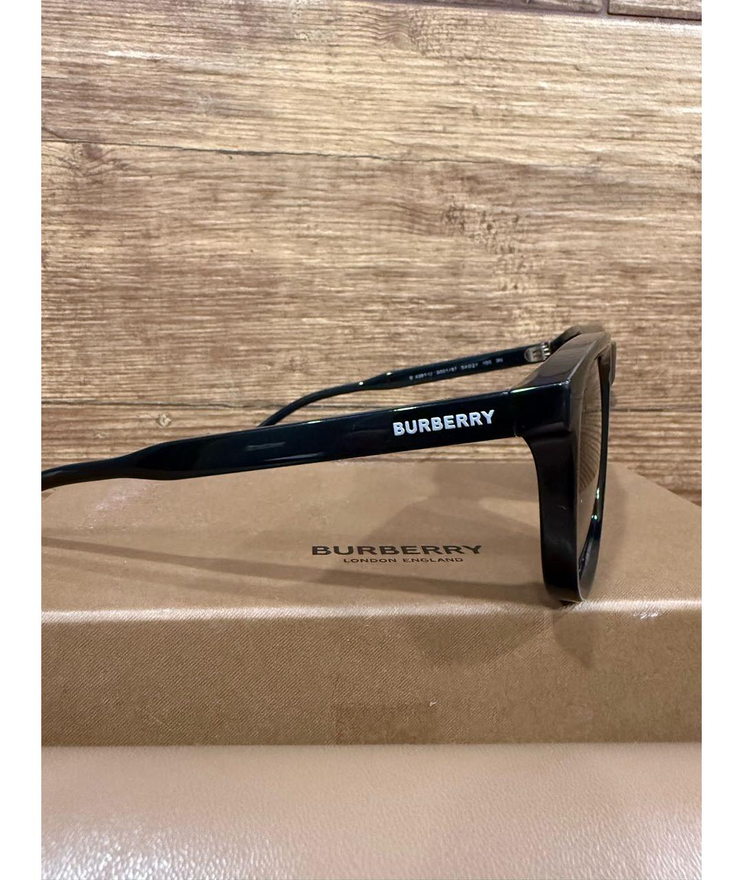 BURBERRY Черные пластиковые солнцезащитные очки, фото 2