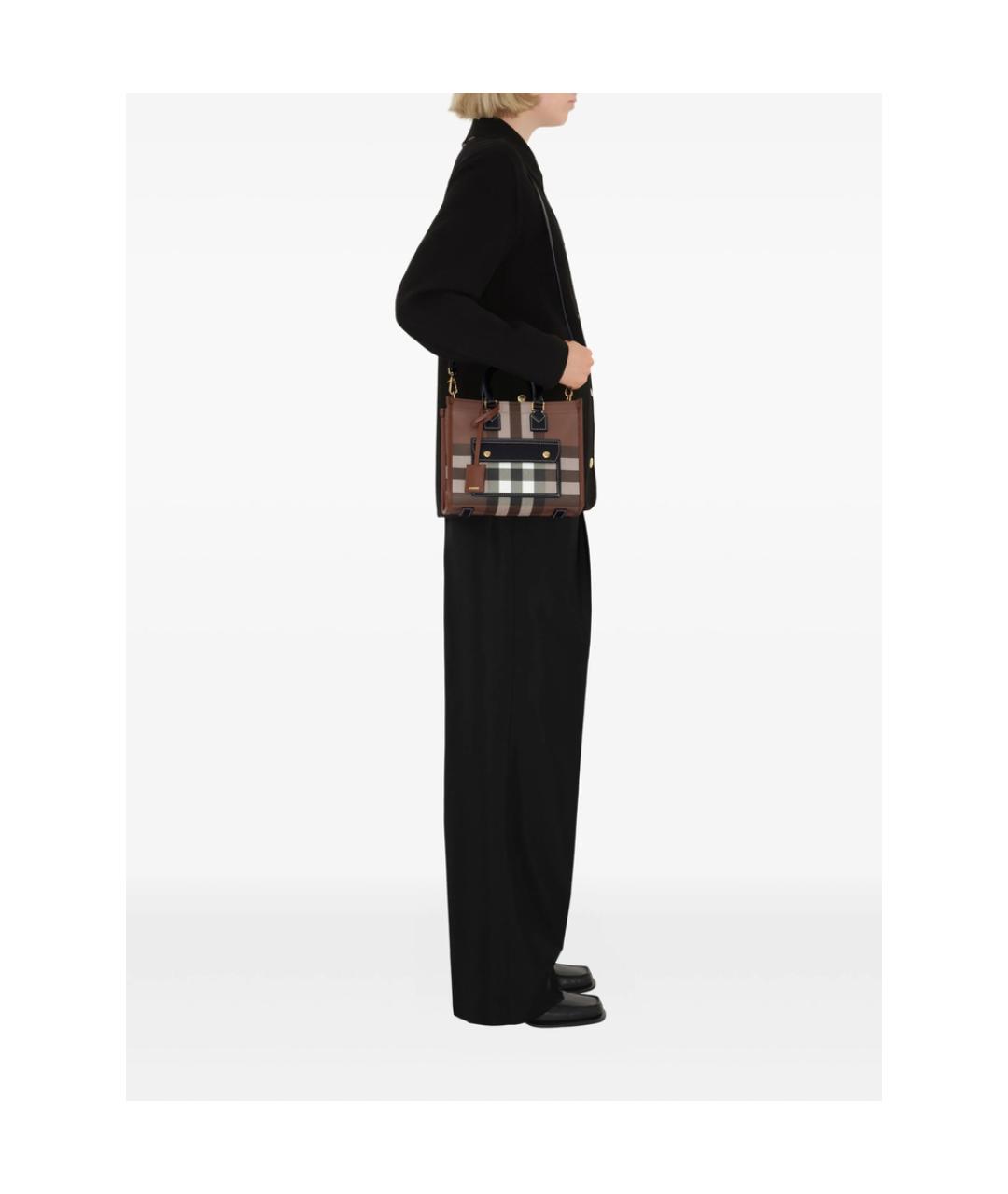 BURBERRY Коричневая тканевая сумка тоут, фото 2