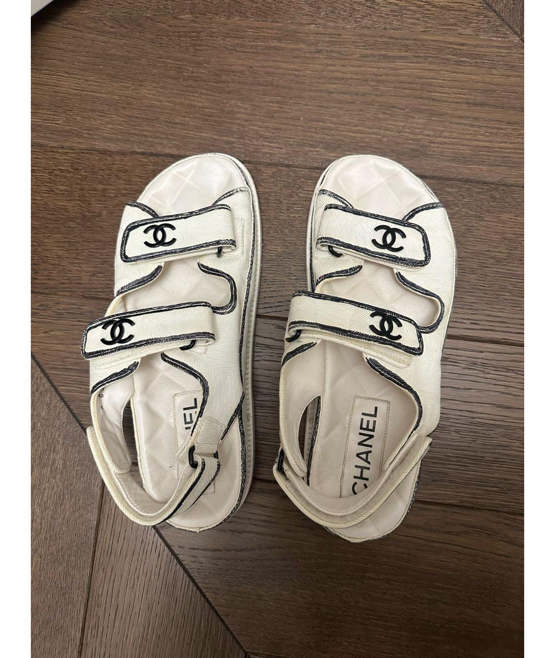 CHANEL Белые сандалии, фото 2
