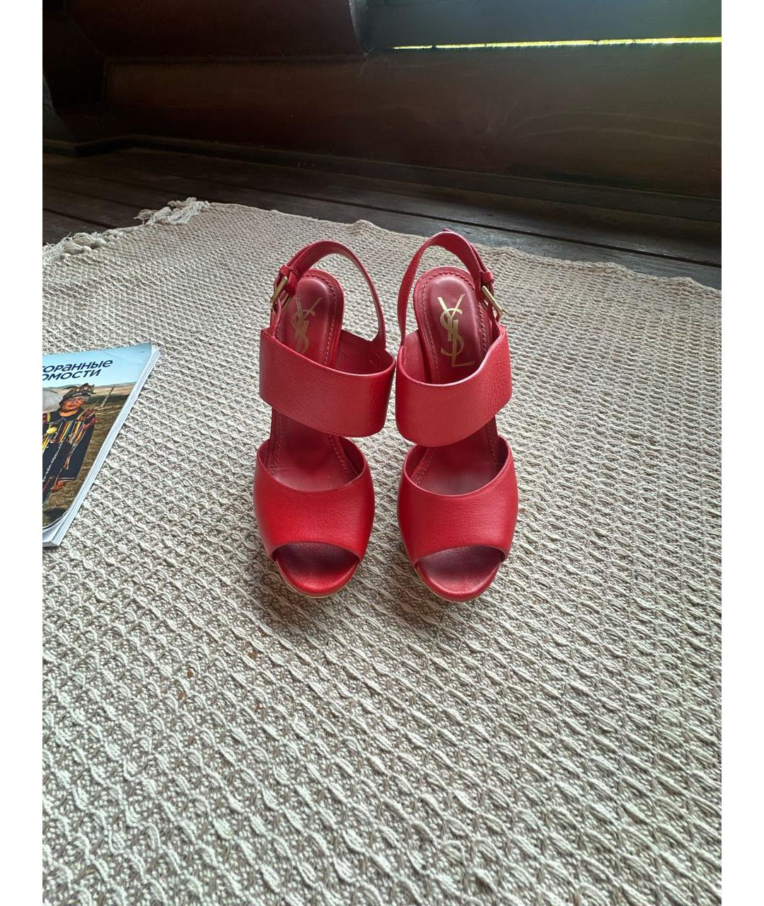 SAINT LAURENT Бордовые кожаные босоножки, фото 2