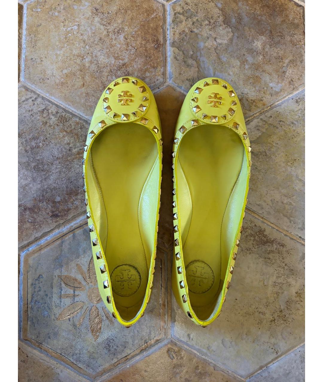 TORY BURCH Желтые кожаные балетки, фото 3
