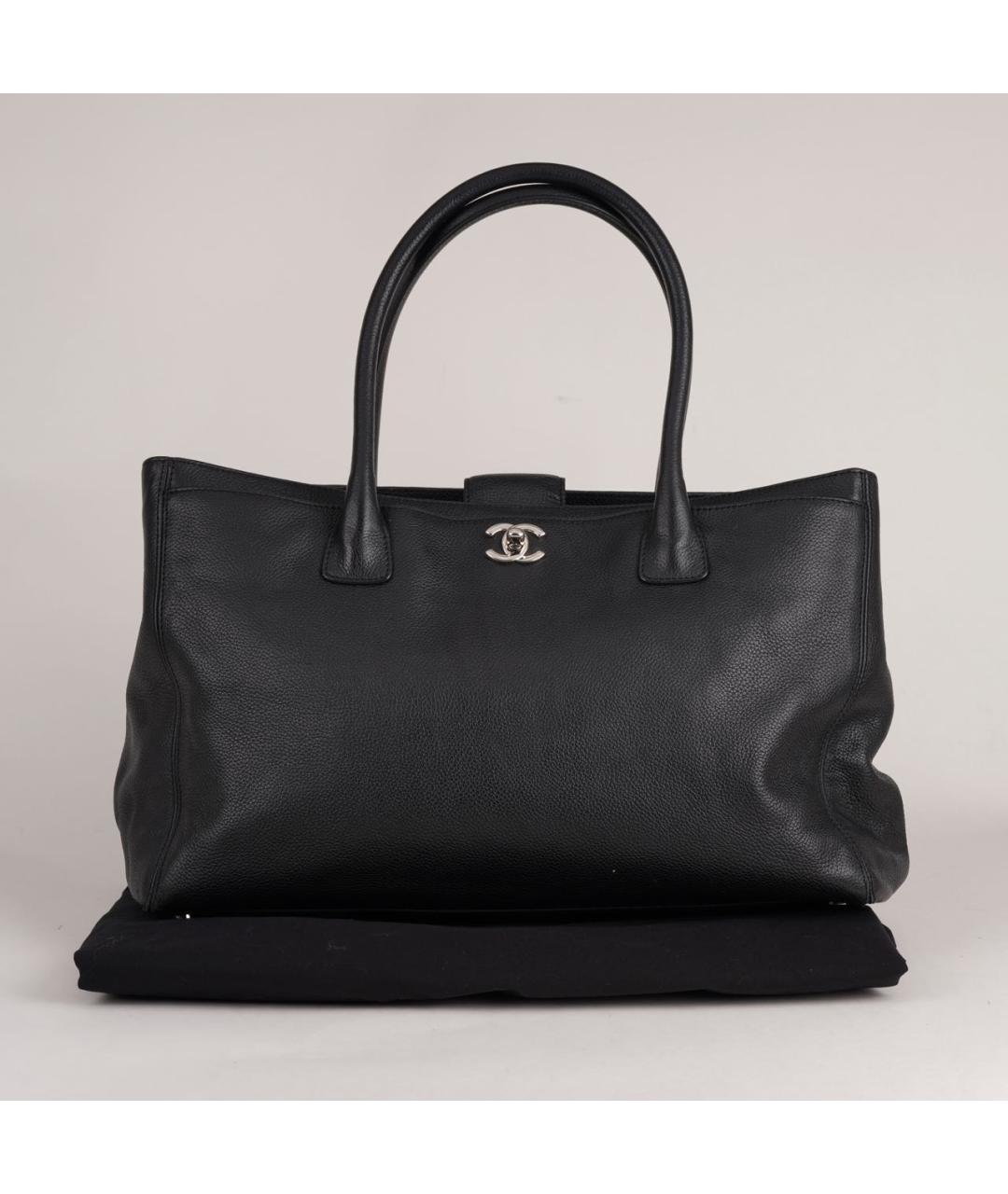 CHANEL Черная кожаная сумка тоут, фото 2