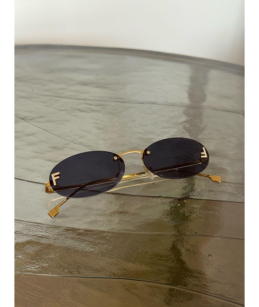 FENDI Золотые металлические солнцезащитные очки, фото 2