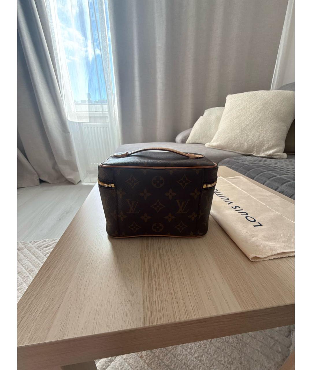 LOUIS VUITTON Коричневая косметичка, фото 3