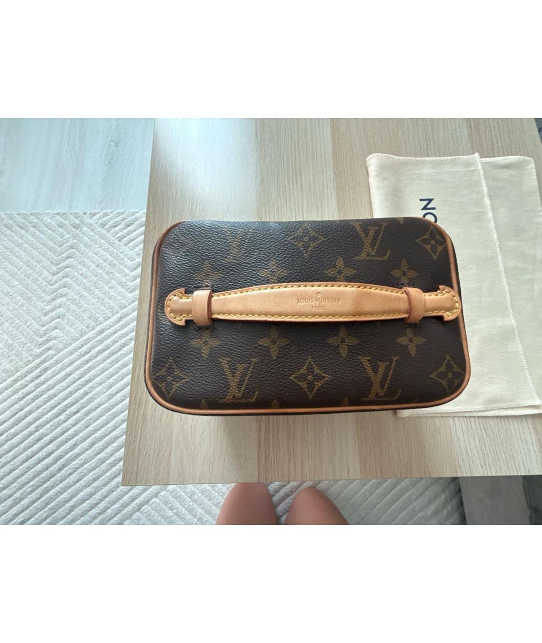 LOUIS VUITTON Коричневая косметичка, фото 6