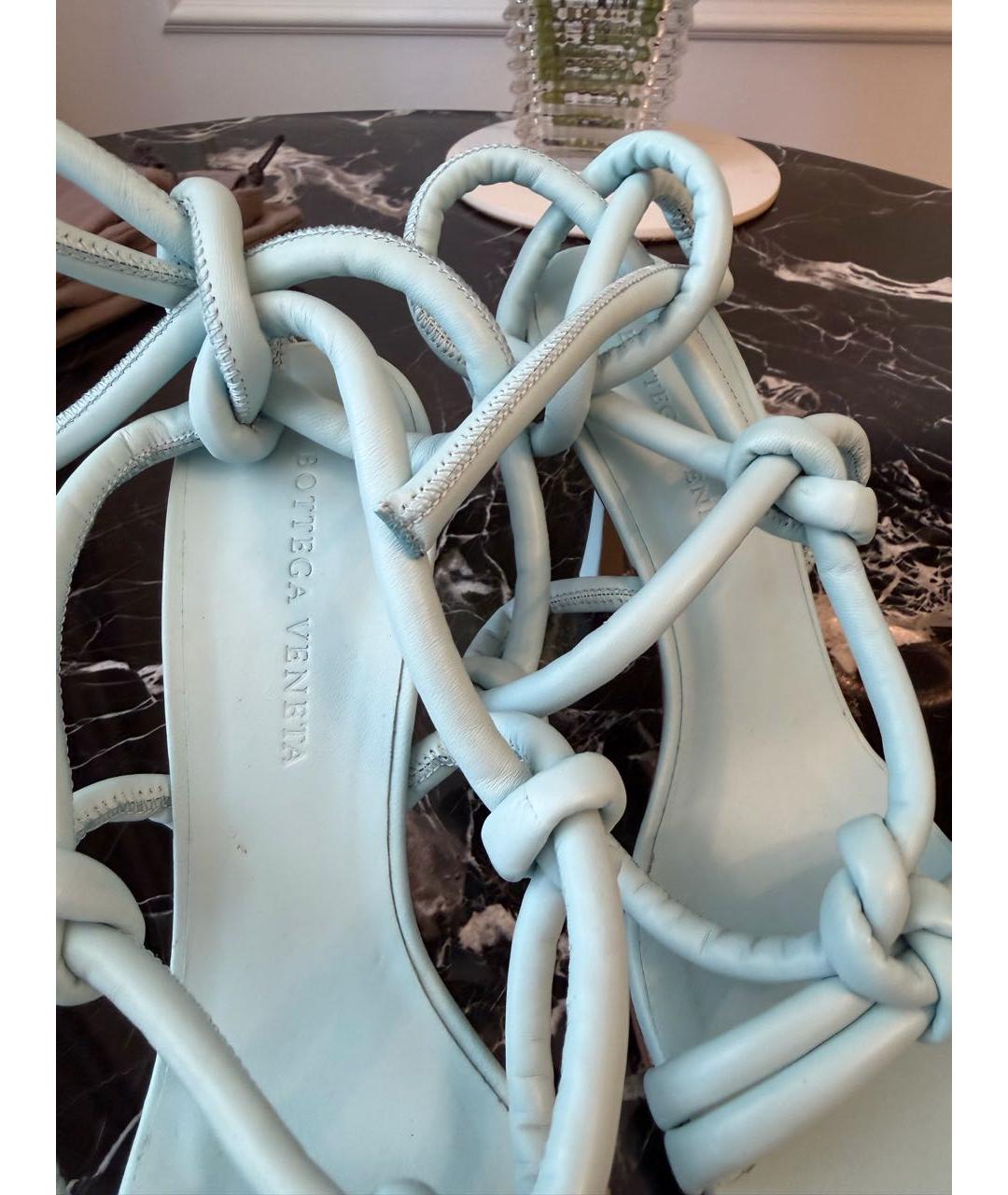 BOTTEGA VENETA Голубые кожаные босоножки, фото 5