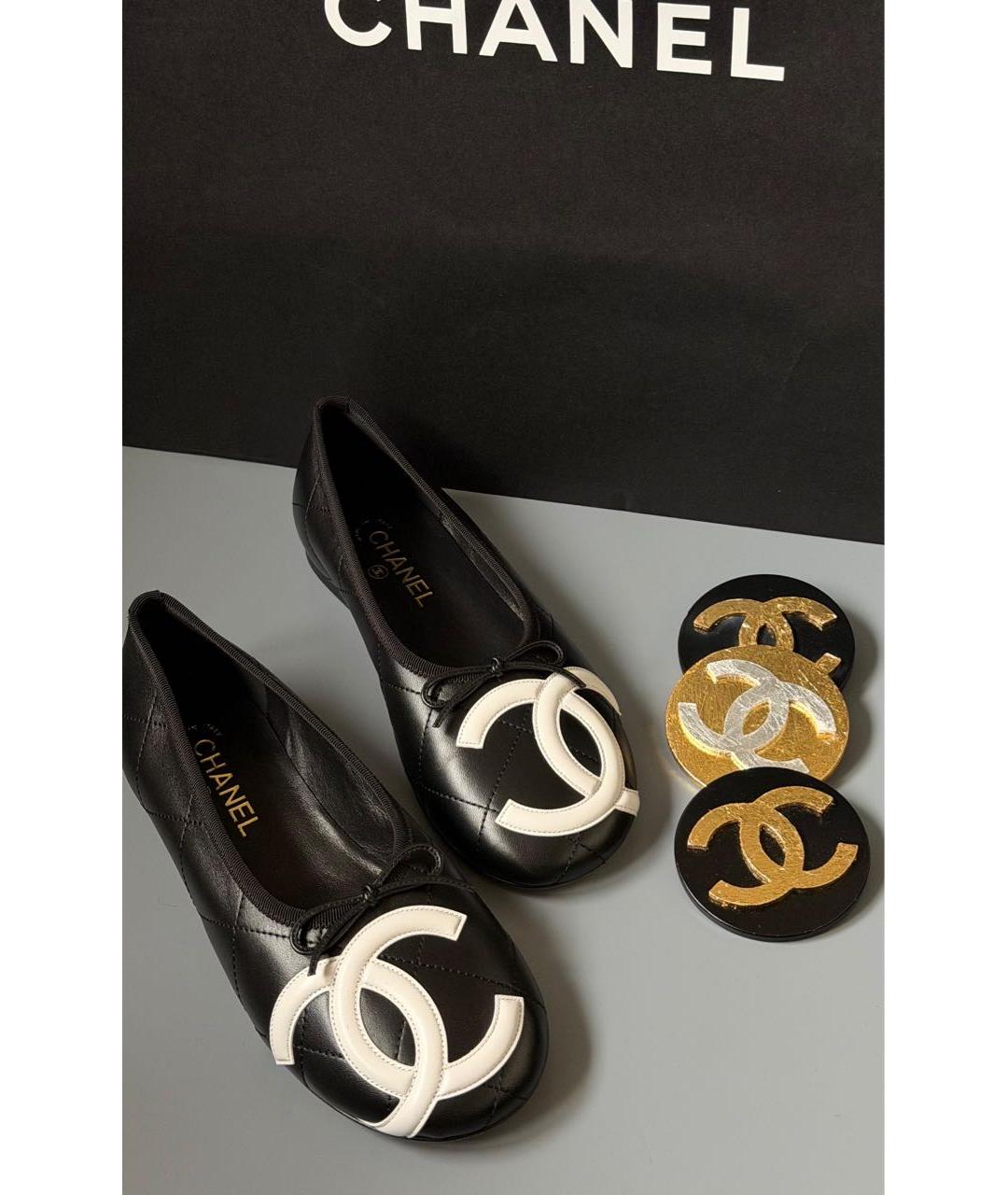 CHANEL Черные кожаные балетки, фото 2
