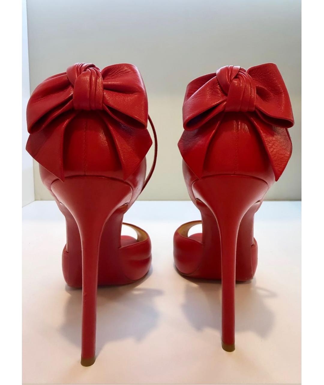 CHRISTIAN LOUBOUTIN Красные кожаные босоножки, фото 4