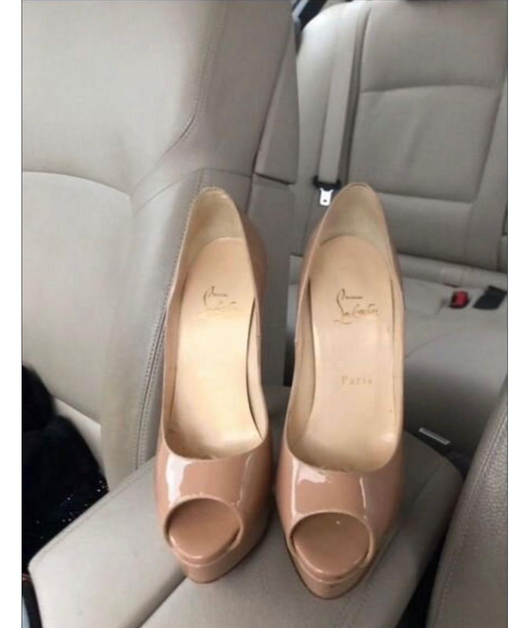 CHRISTIAN LOUBOUTIN Бежевые туфли из лакированной кожи, фото 2
