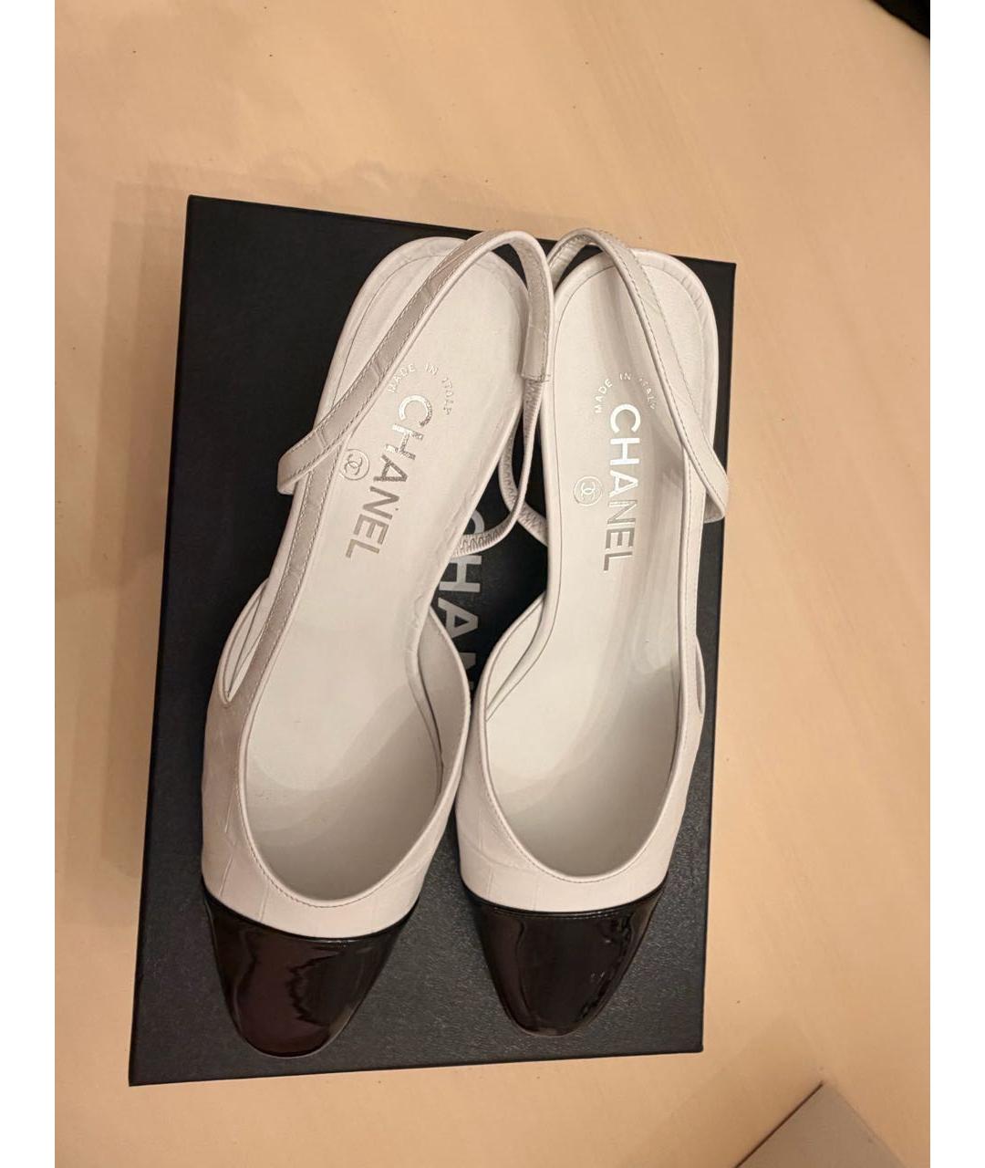 CHANEL Белые кожаные босоножки, фото 2