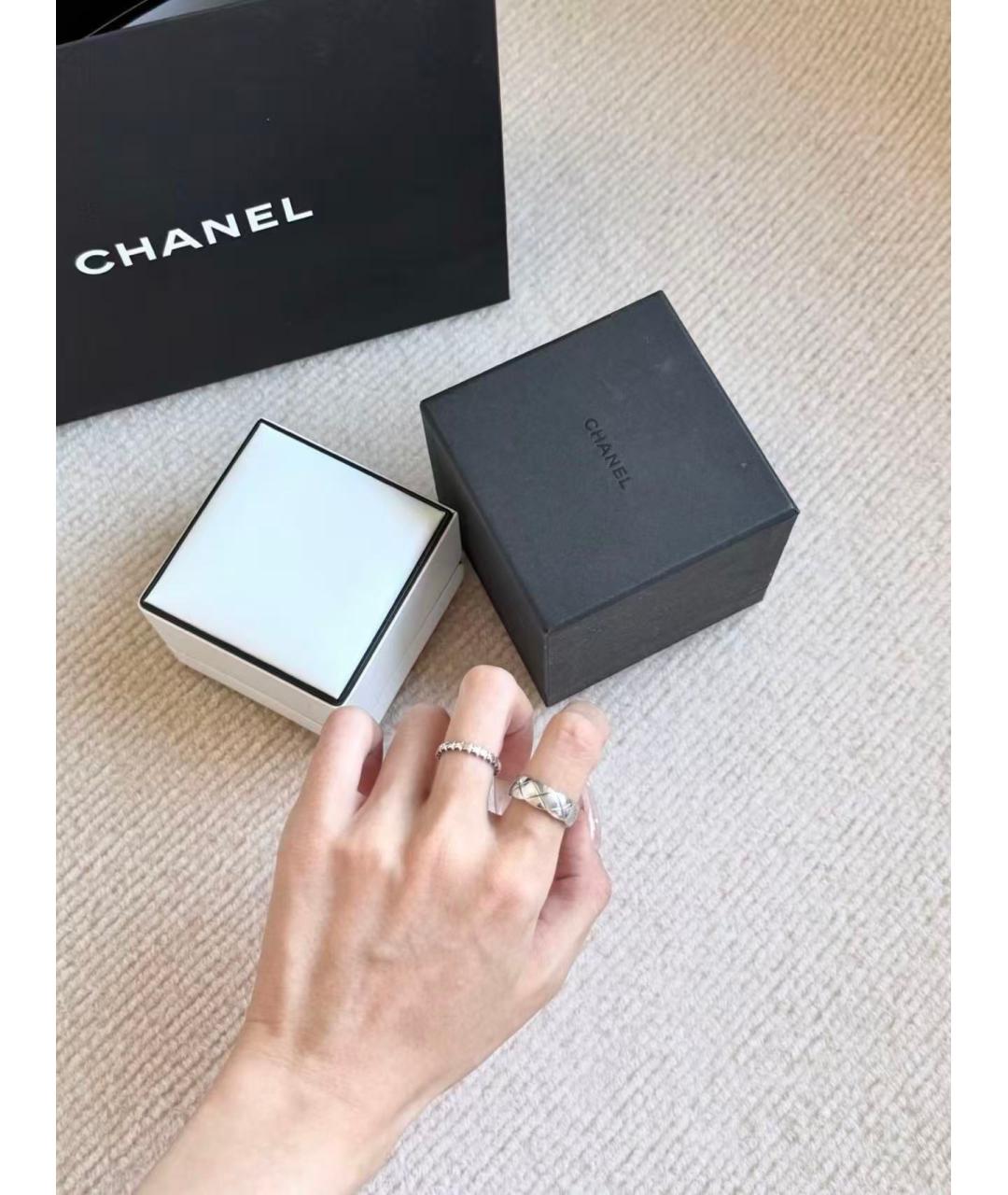 CHANEL Серебряное кольцо из белого золота, фото 3