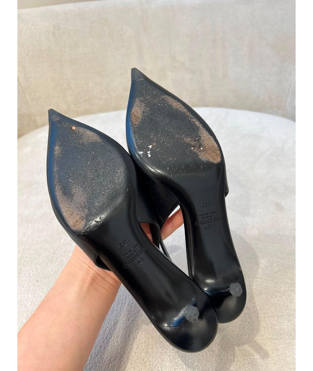 VALENTINO Черные кожаные лодочки на низком каблуке, фото 6