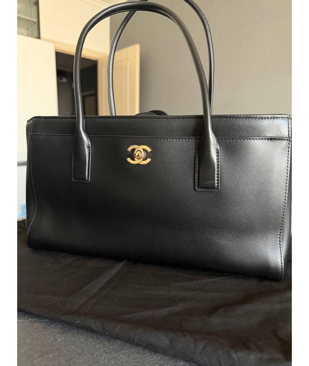 CHANEL Черная кожаная сумка тоут, фото 3