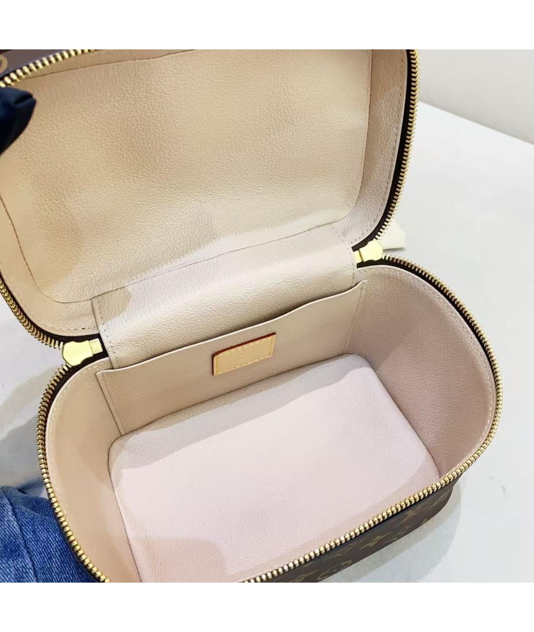 LOUIS VUITTON Коричневая сумка с короткими ручками, фото 7