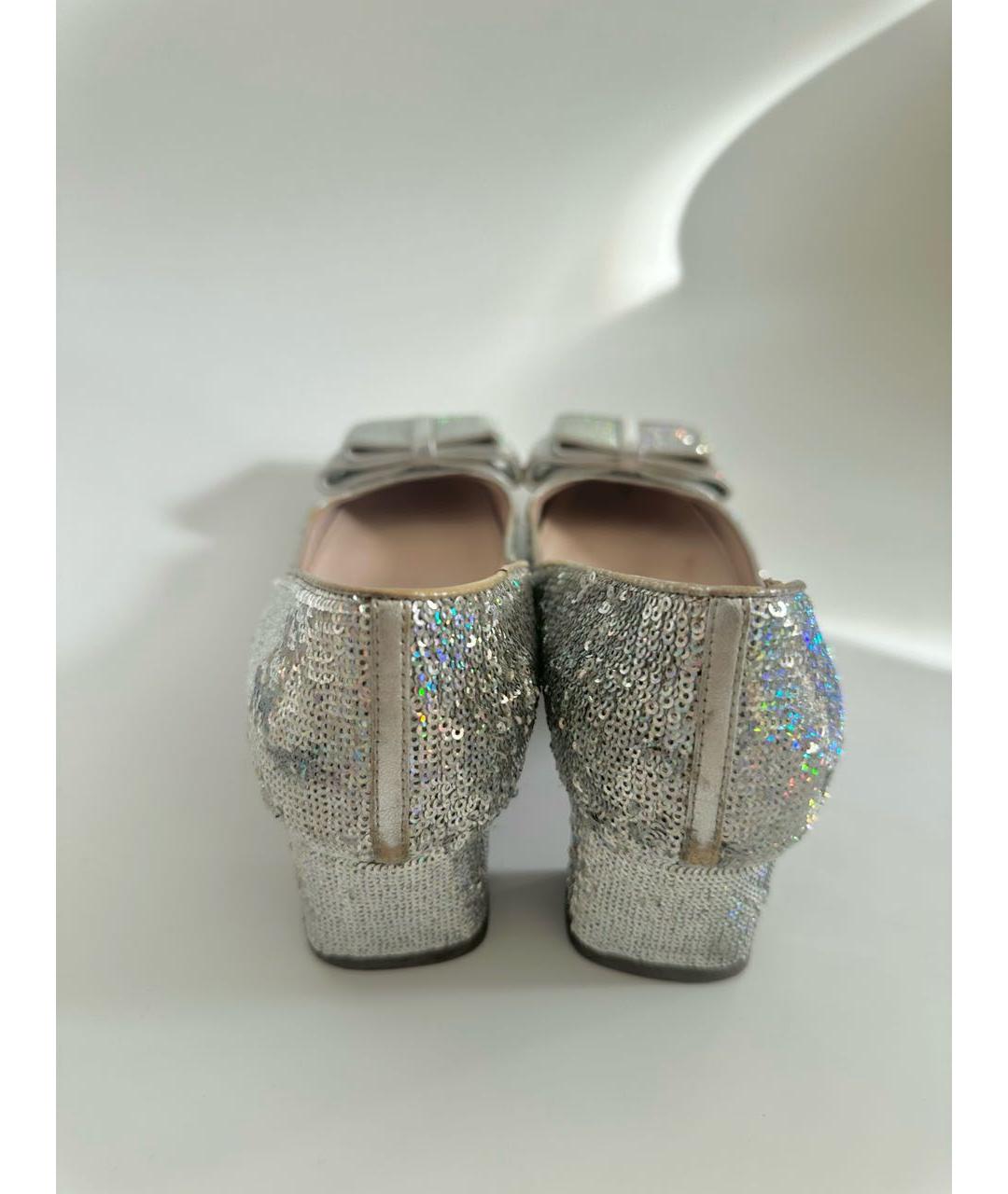 MIU MIU Серебряные лодочки на низком каблуке, фото 4