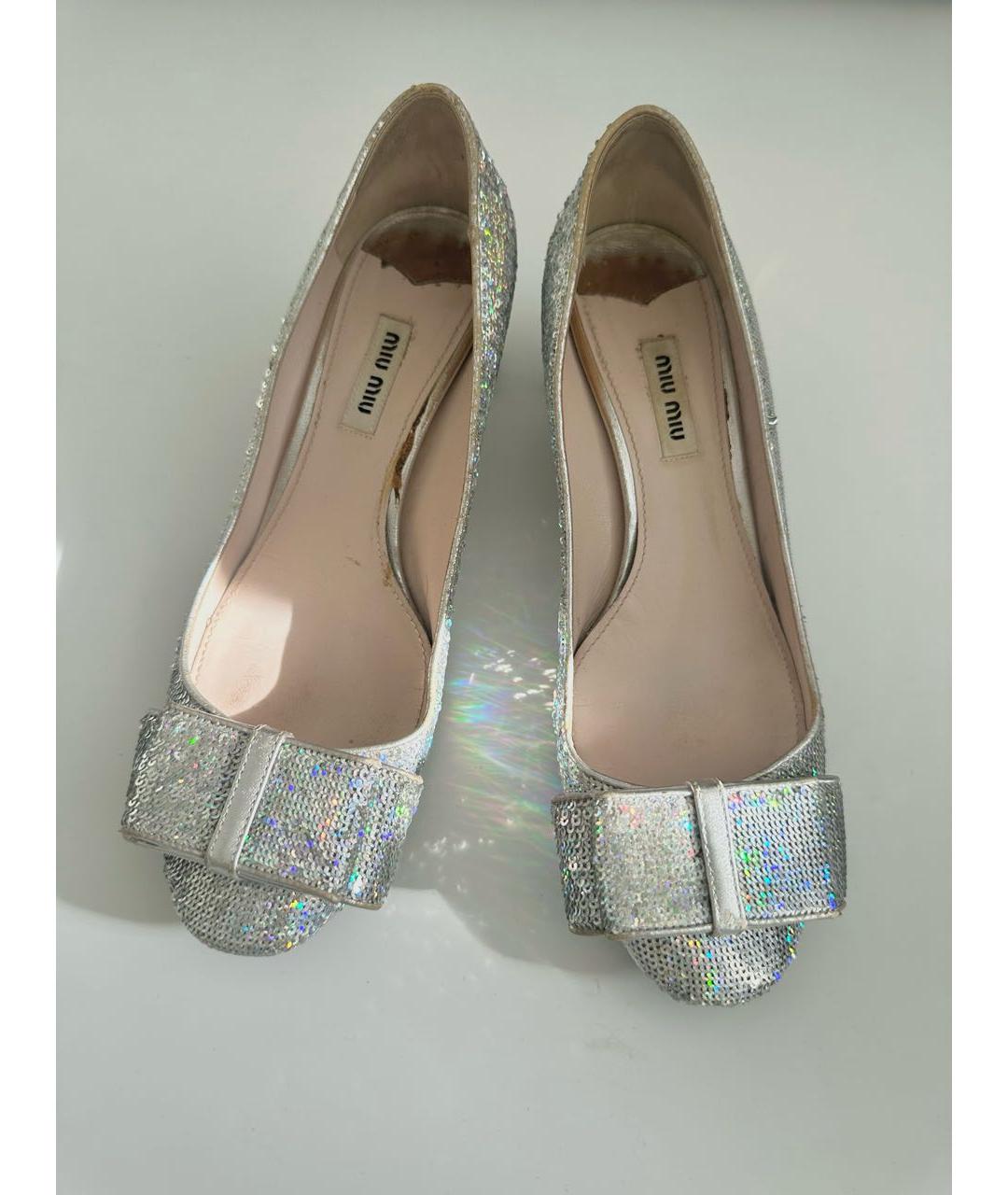 MIU MIU Серебряные лодочки на низком каблуке, фото 3