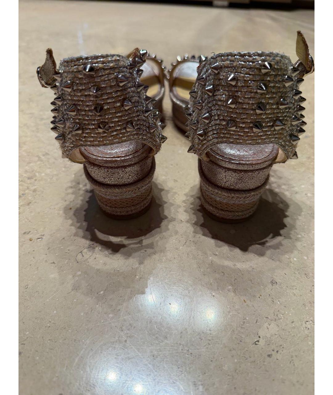 CHRISTIAN LOUBOUTIN Бежевые босоножки, фото 4
