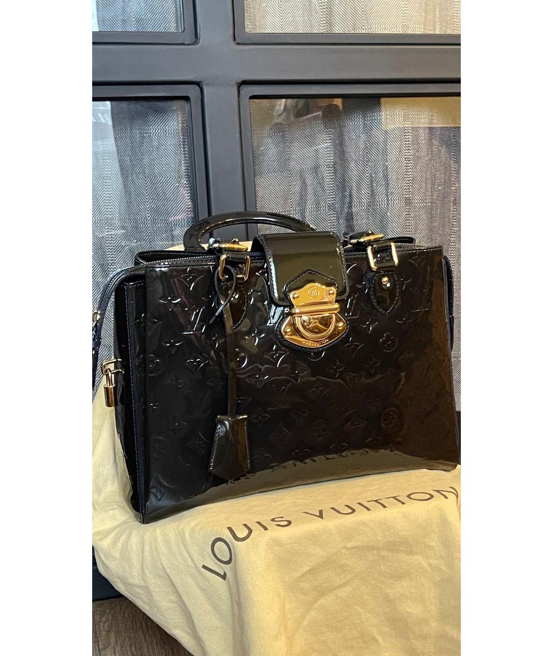 LOUIS VUITTON Фиолетовая сумка с короткими ручками из лакированной кожи, фото 2