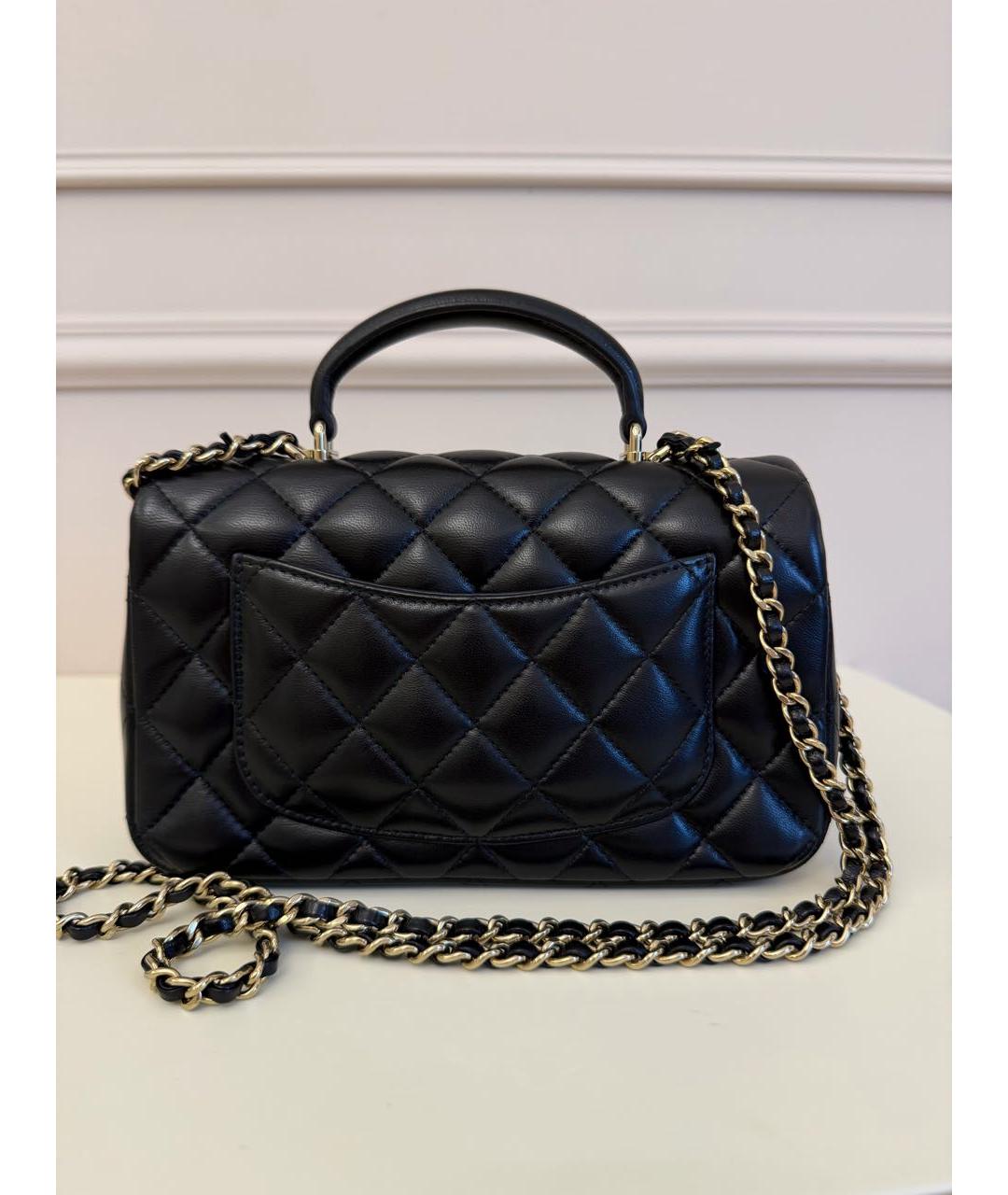 CHANEL Черная кожаная сумка с короткими ручками, фото 3