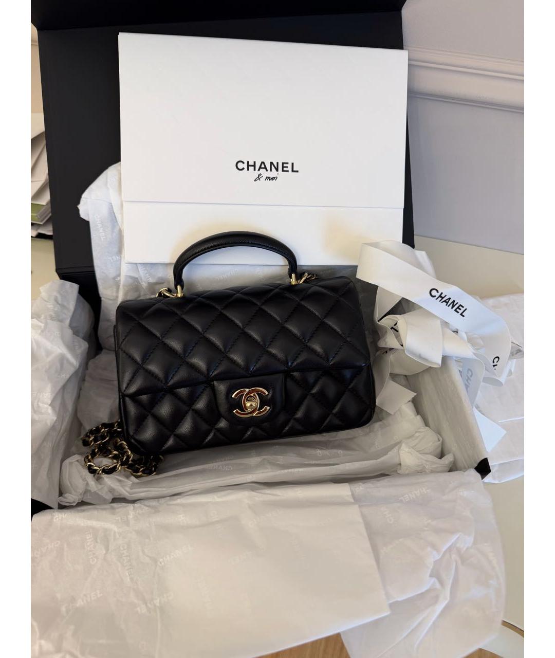 CHANEL Черная кожаная сумка с короткими ручками, фото 5