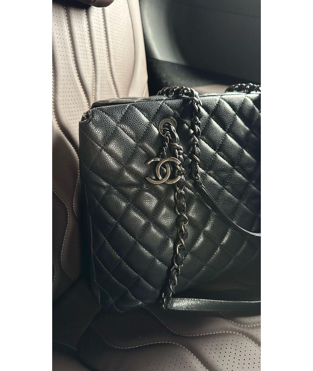 CHANEL Черная кожаная сумка тоут, фото 4