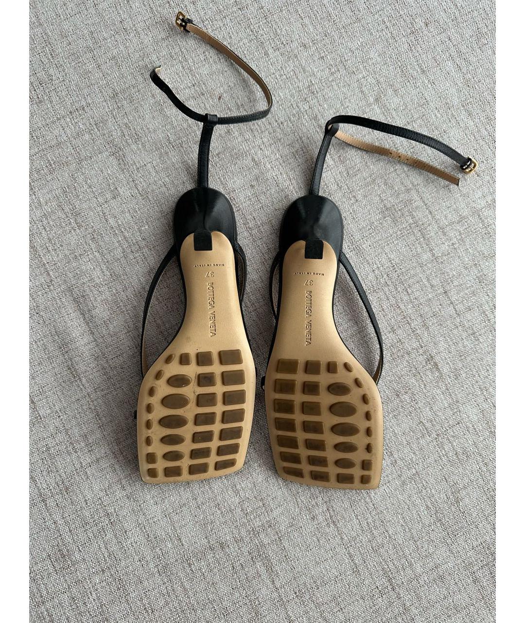 BOTTEGA VENETA Черные кожаные босоножки, фото 4
