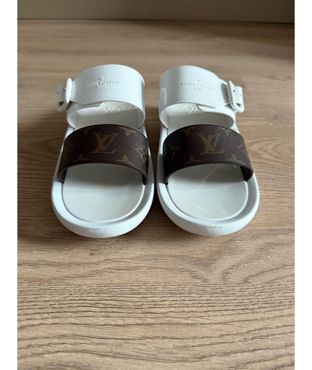 LOUIS VUITTON Белые резиновые сандалии, фото 2