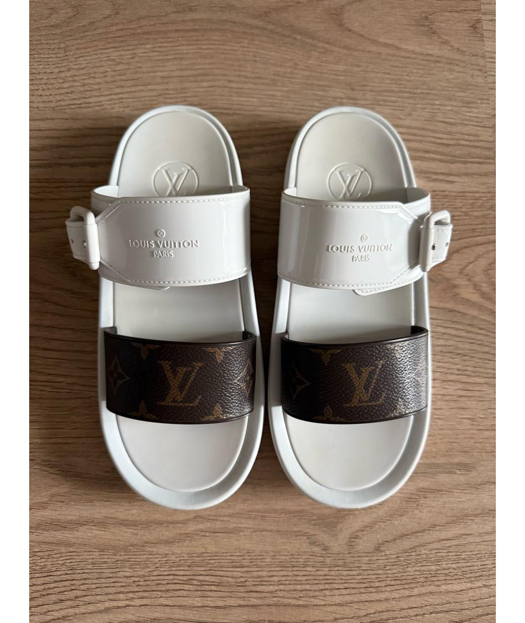 LOUIS VUITTON Белые резиновые сандалии, фото 3