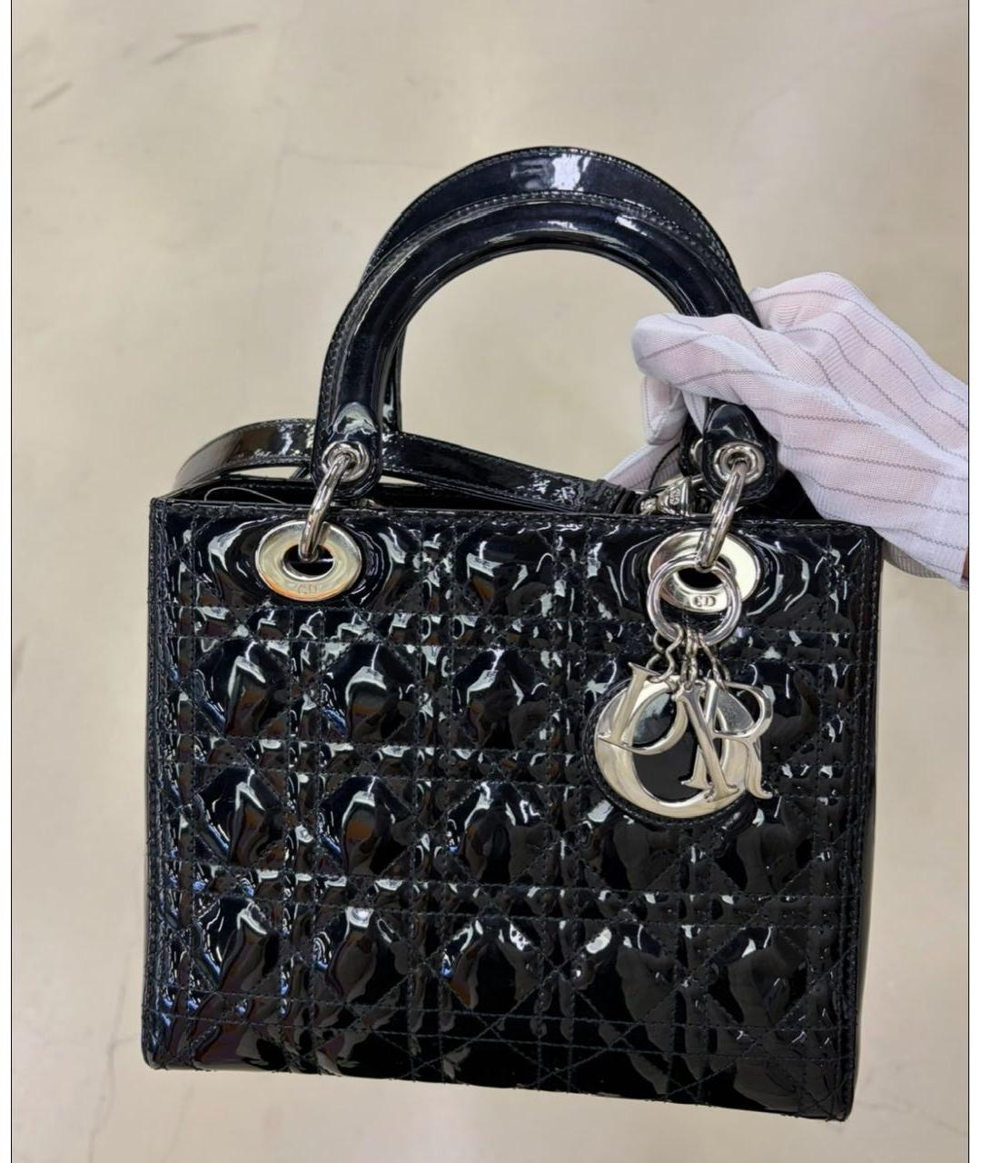 CHRISTIAN DIOR Черная сумка с короткими ручками из лакированной кожи, фото 2